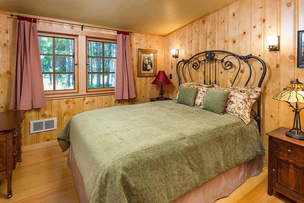 Lake Creek Lodge Bend Exterior foto
